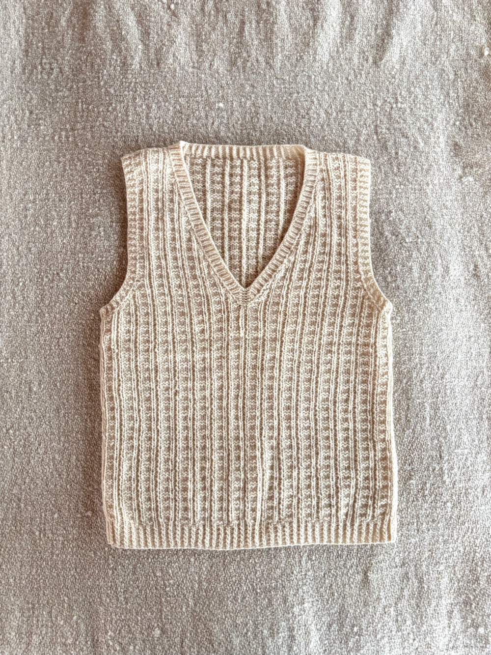 Vintage Hand Knit Woolen Vest